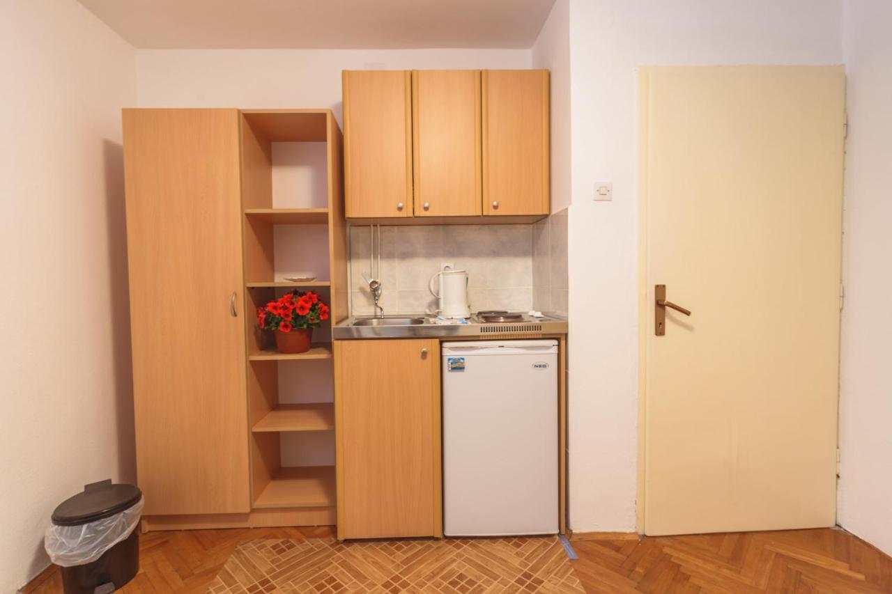 Apartmani Steni Sveti Stefan Exteriér fotografie