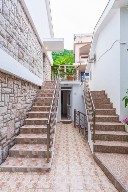 Apartmani Steni Sveti Stefan Exteriér fotografie
